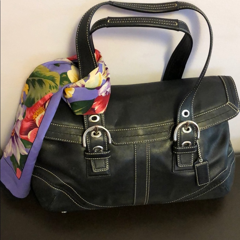 Coach 🌸Leather Handbag